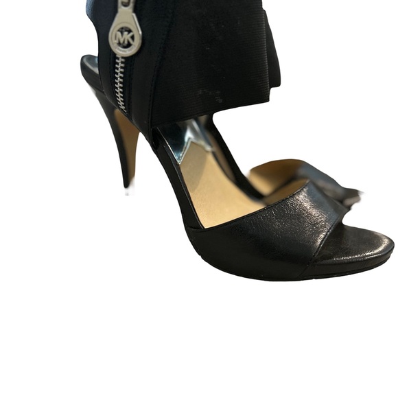 Michael Kors shoes - Picture 4 of 6